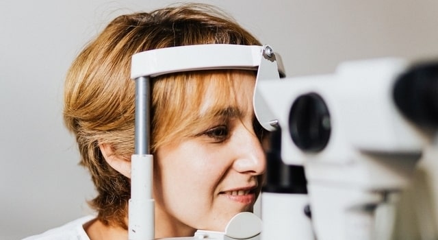 老年人定期进行眼科检查的重要性